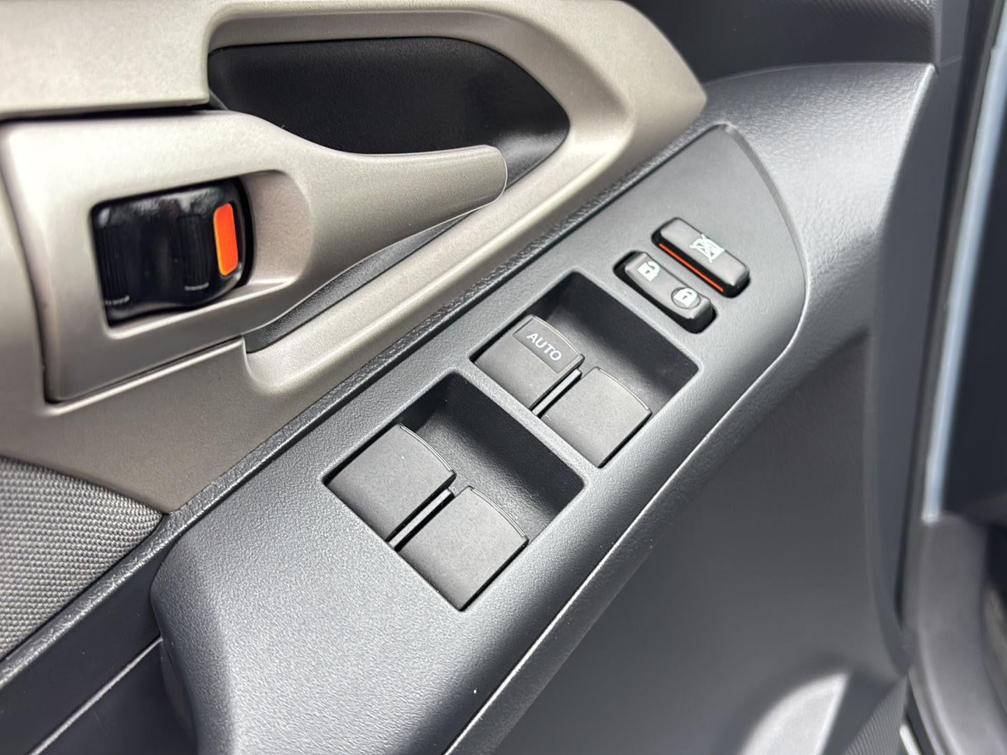 2009 Toyota Matrix Base
