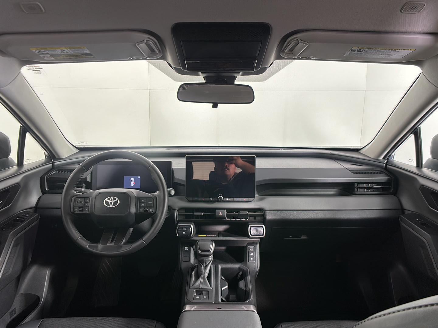 2026 Toyota Rav4 XLE Premium AWD (Natl)