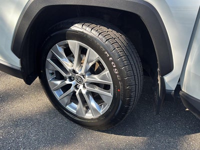2022 Toyota RAV4 XLE Premium