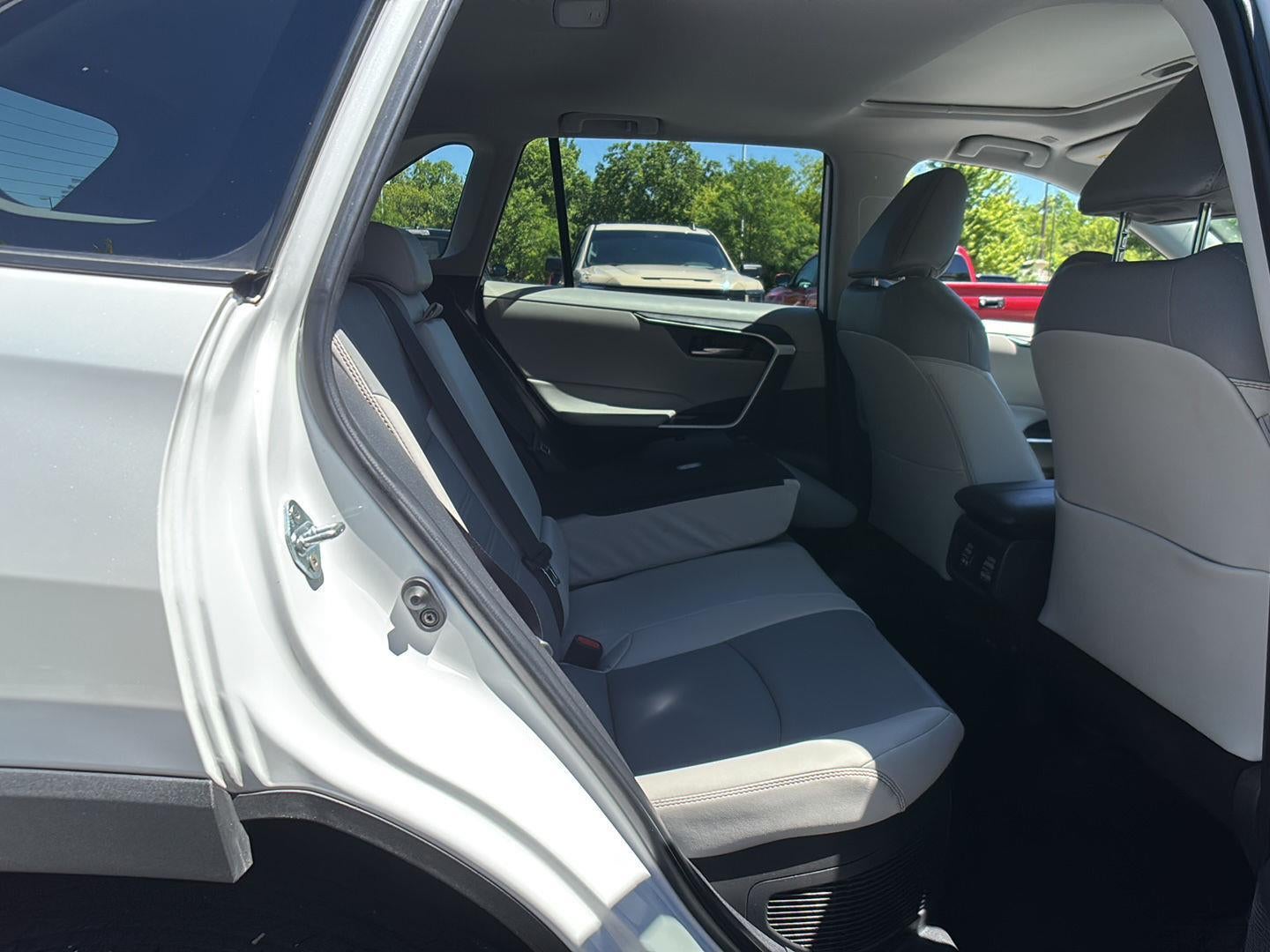 2025 Toyota RAV4 XLEPREM