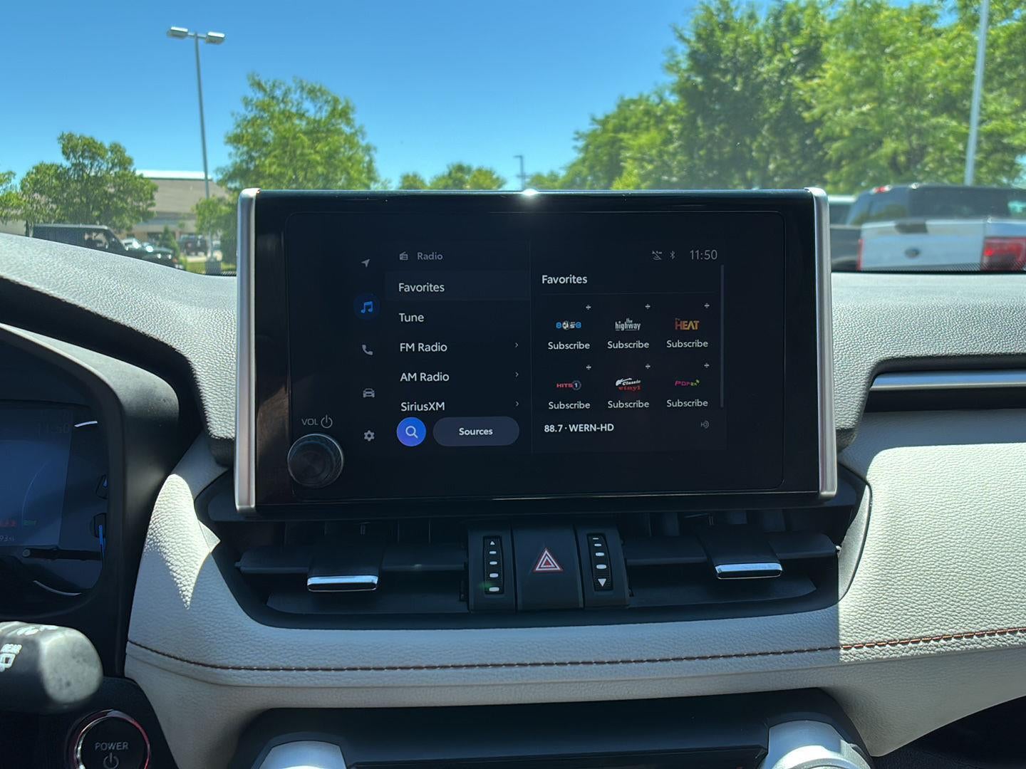2025 Toyota RAV4 Hybrid XLE Premium