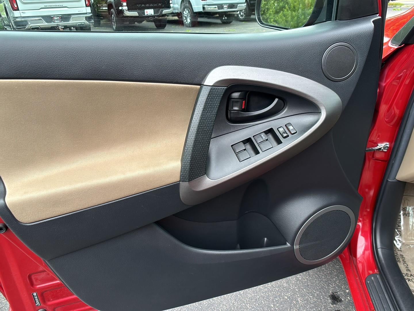 2012 Toyota RAV4 4WD 4dr I4 (Natl)