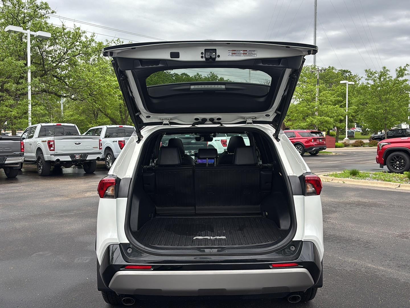 2024 Toyota RAV4 Hybrid XSE