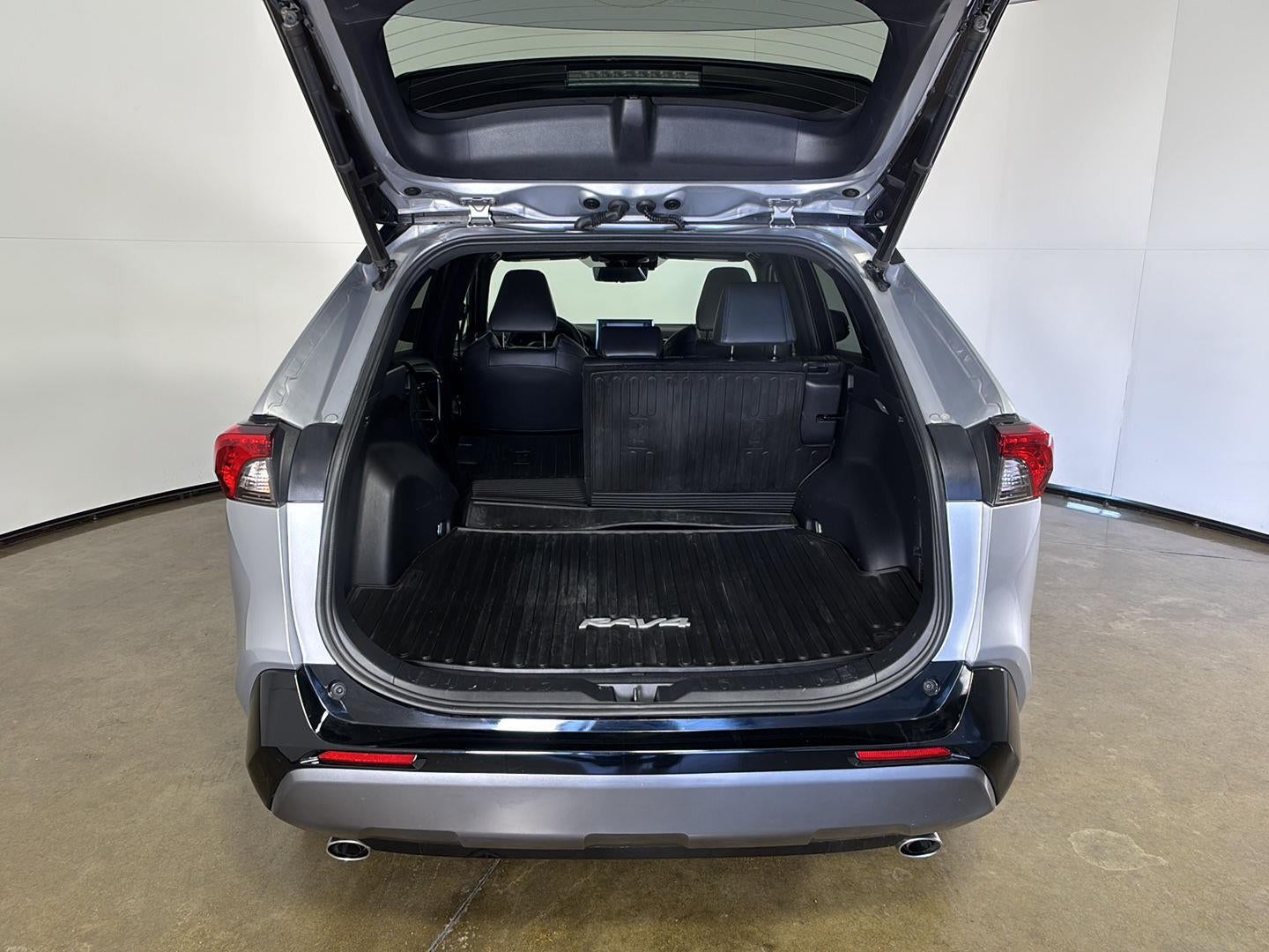 2020 Toyota RAV4 Hybrid XSE