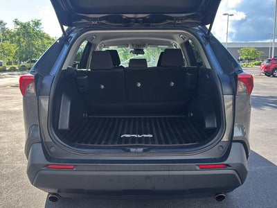 2020 Toyota RAV4 LE