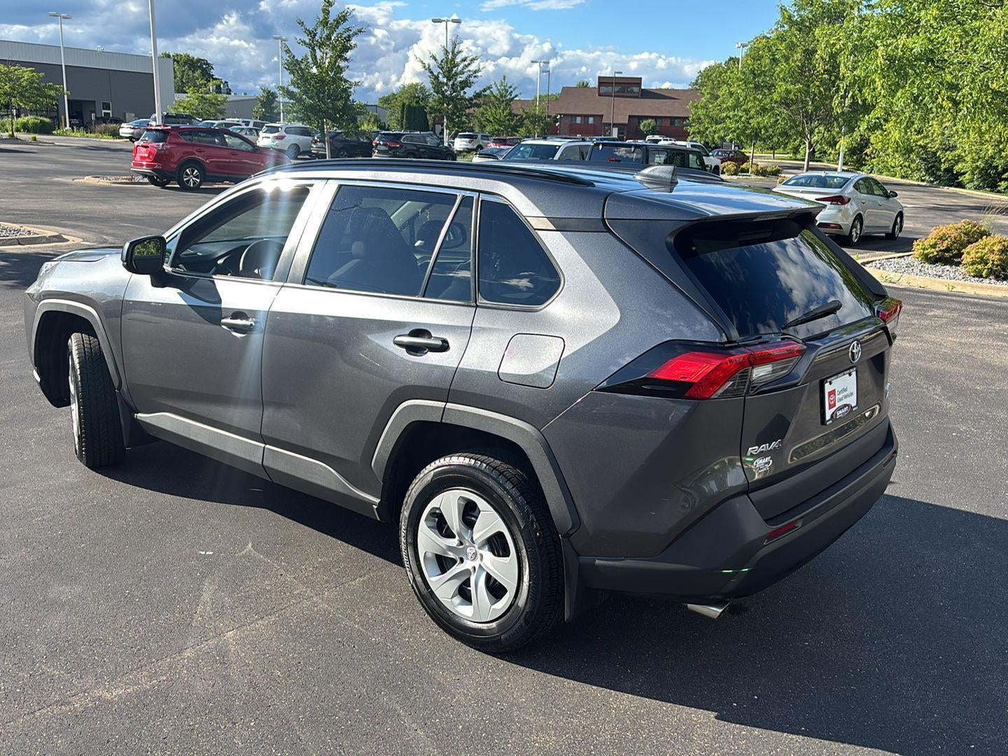 2020 Toyota RAV4 LE