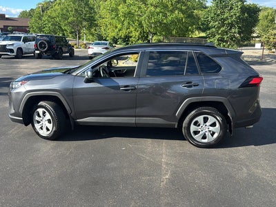 2020 Toyota RAV4 LE