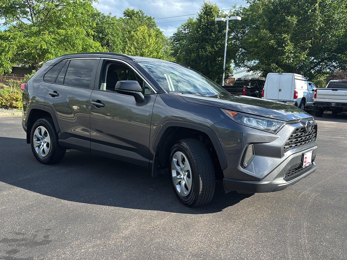 2020 Toyota RAV4 LE