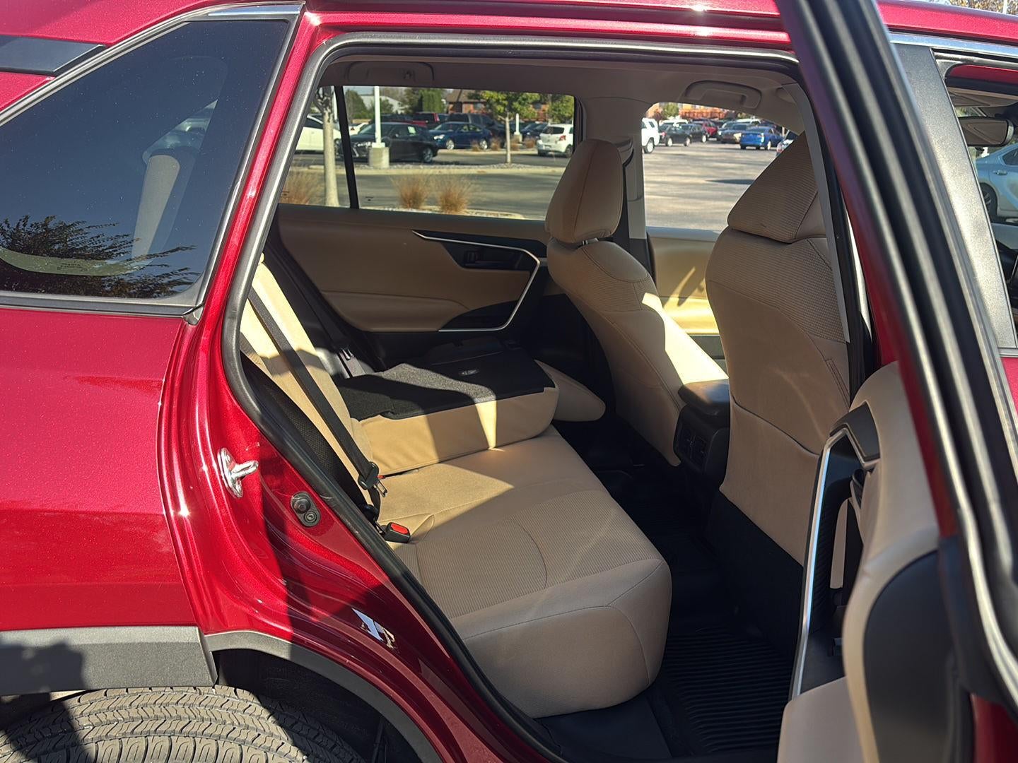2022 Toyota RAV4 LE