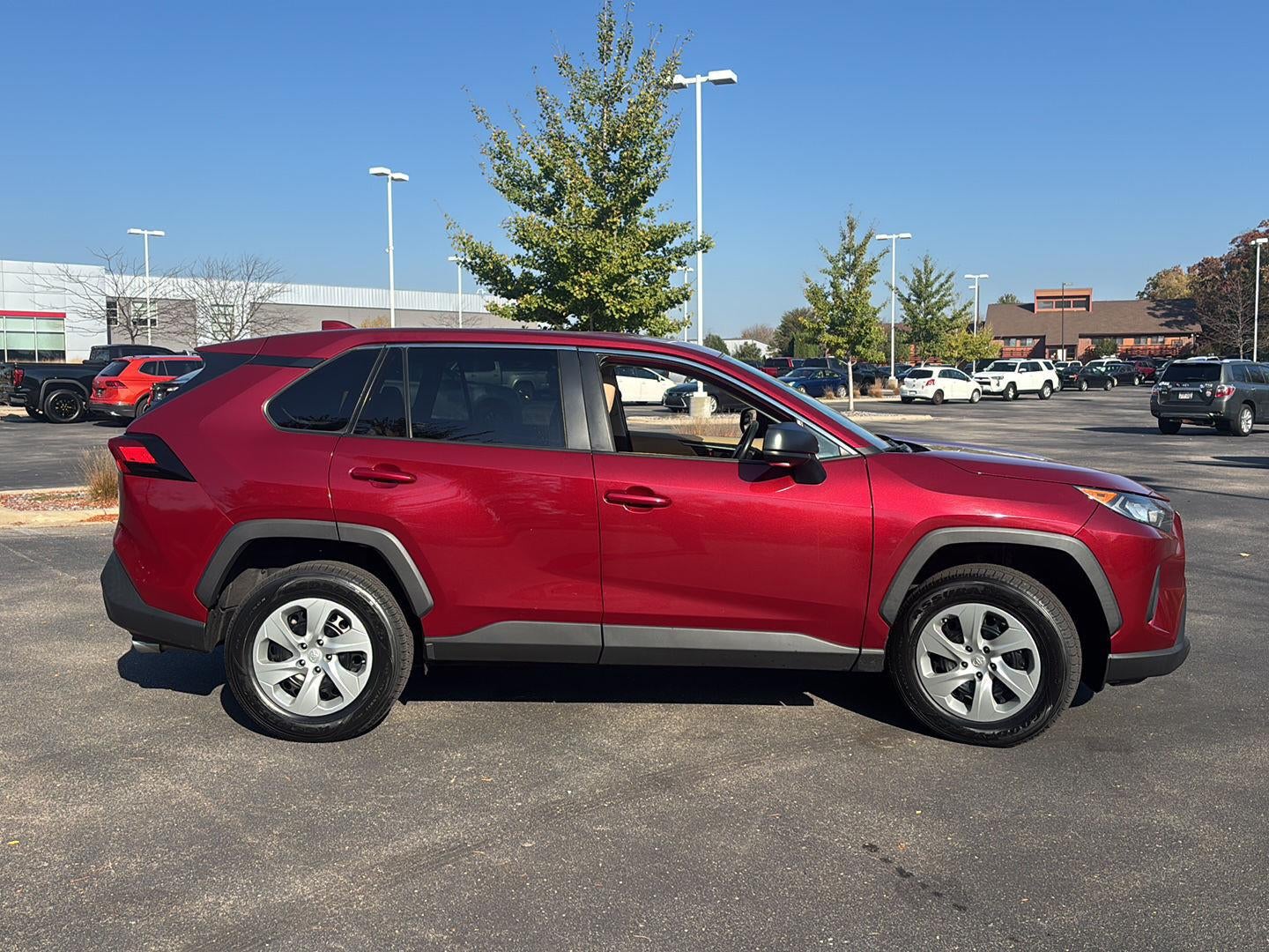 2022 Toyota RAV4 LE