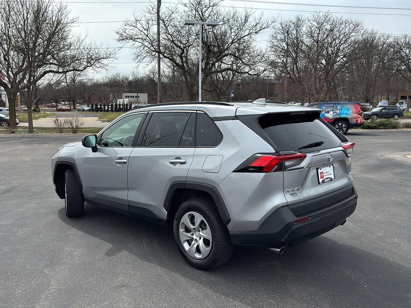 2021 Toyota RAV4 LE