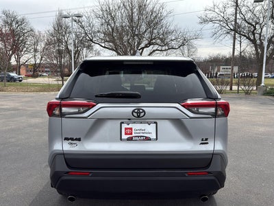 2022 Toyota RAV4 LE