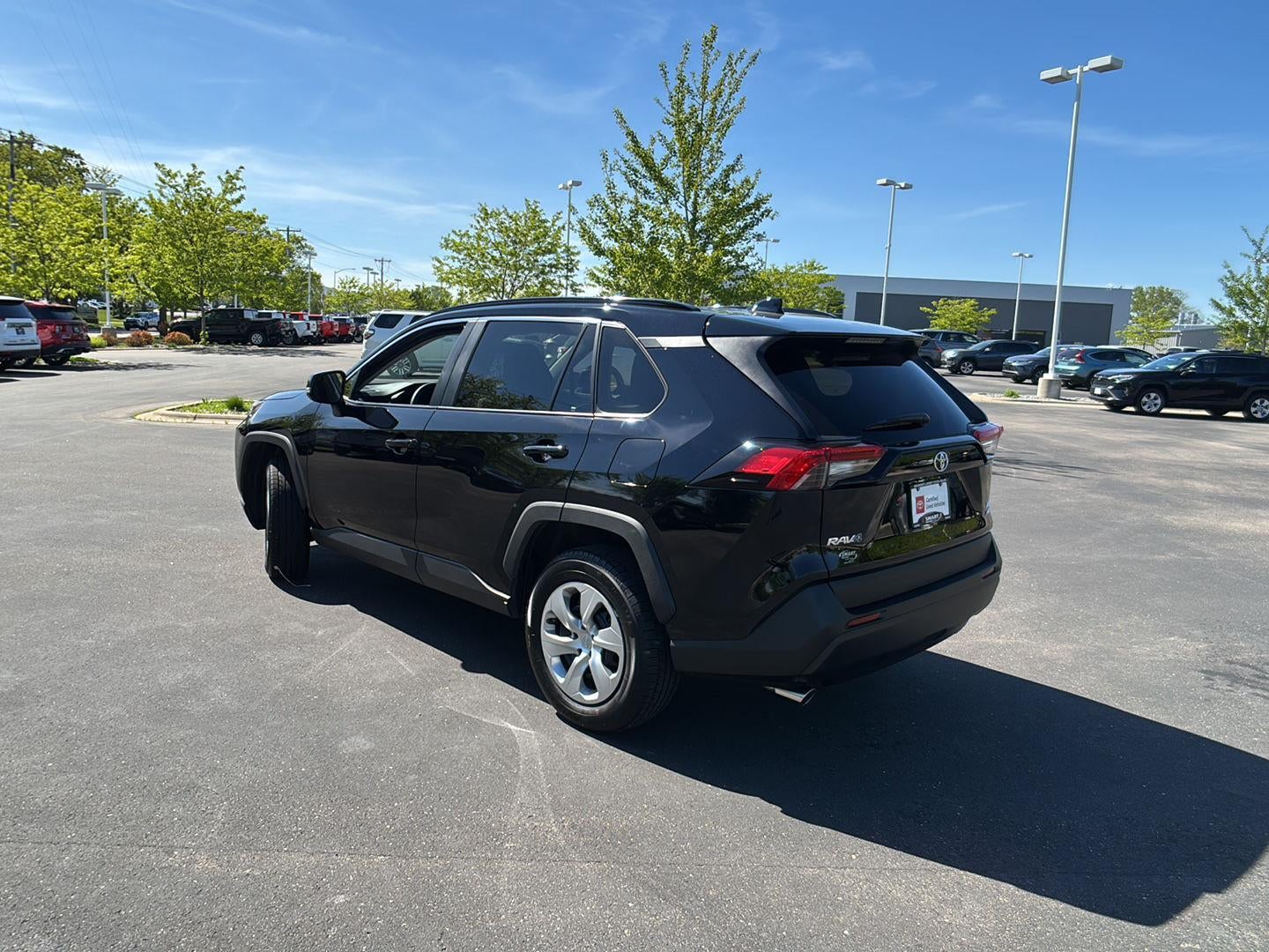 2020 Toyota RAV4 LE