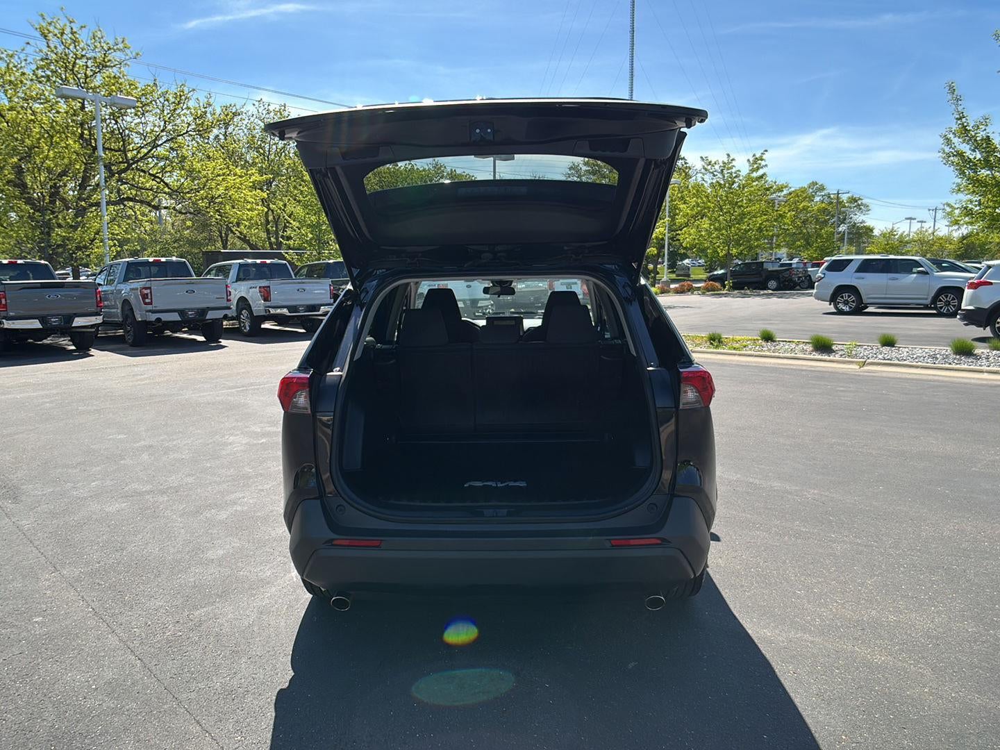 2020 Toyota RAV4 LE