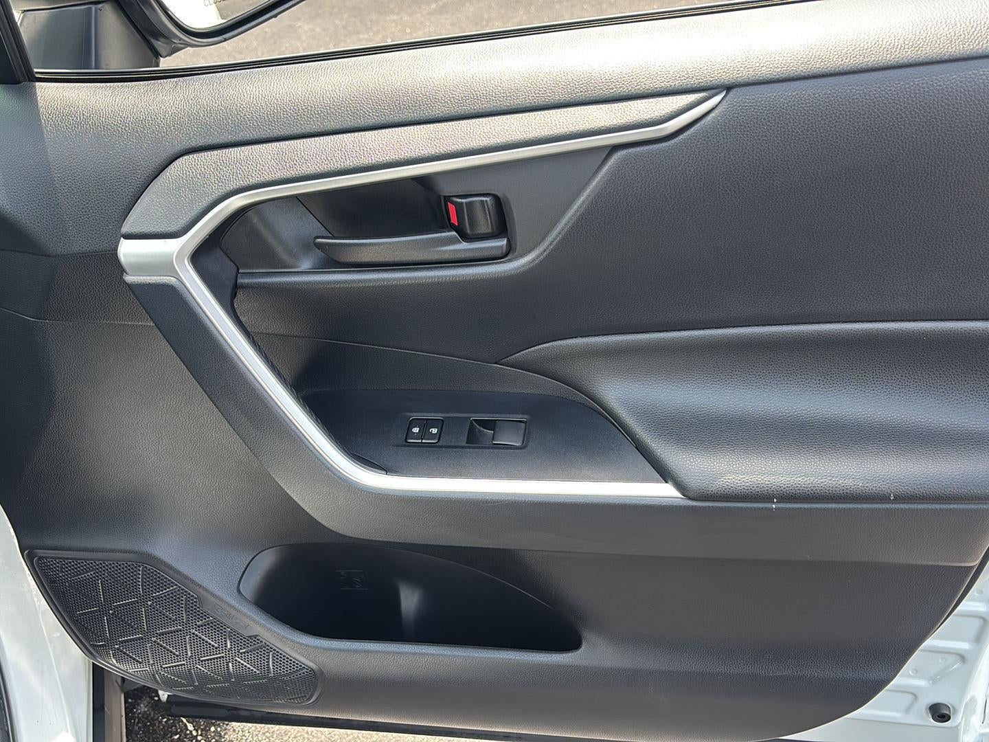 2019 Toyota RAV4 Hybrid LE