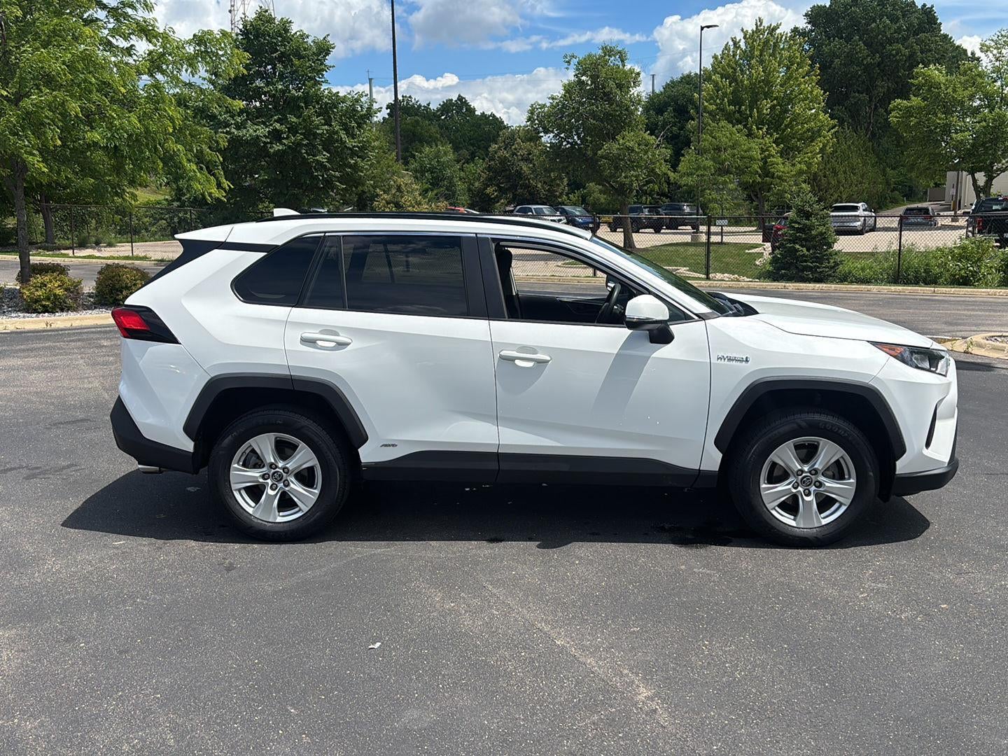 2019 Toyota RAV4 Hybrid LE
