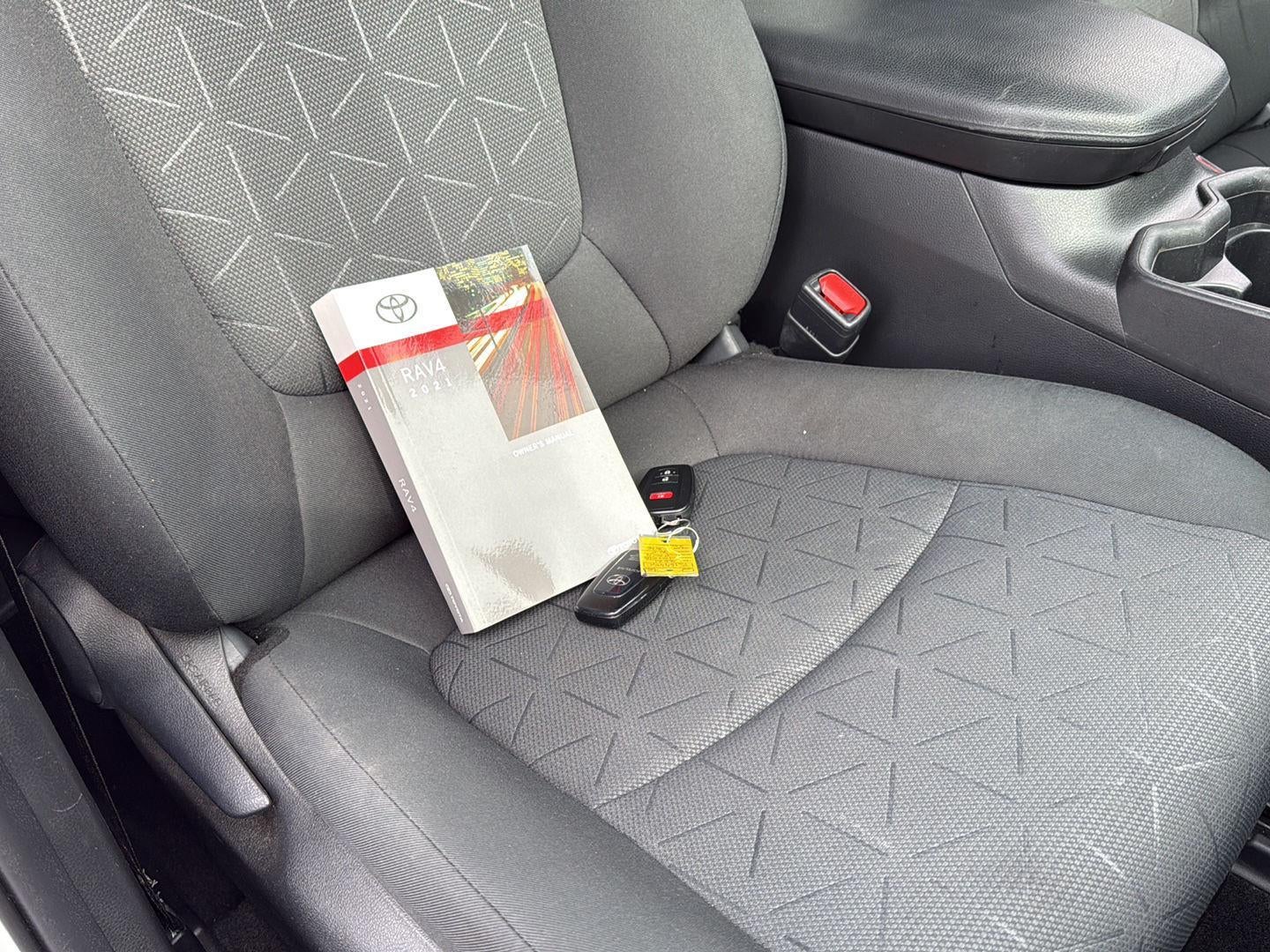 2021 Toyota RAV4 XLE