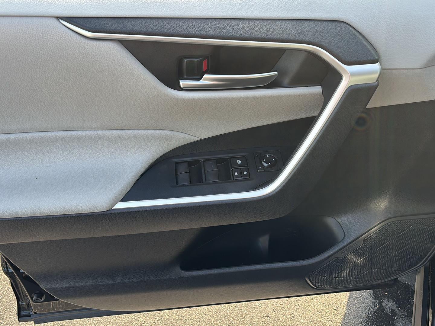 2021 Toyota RAV4 Base