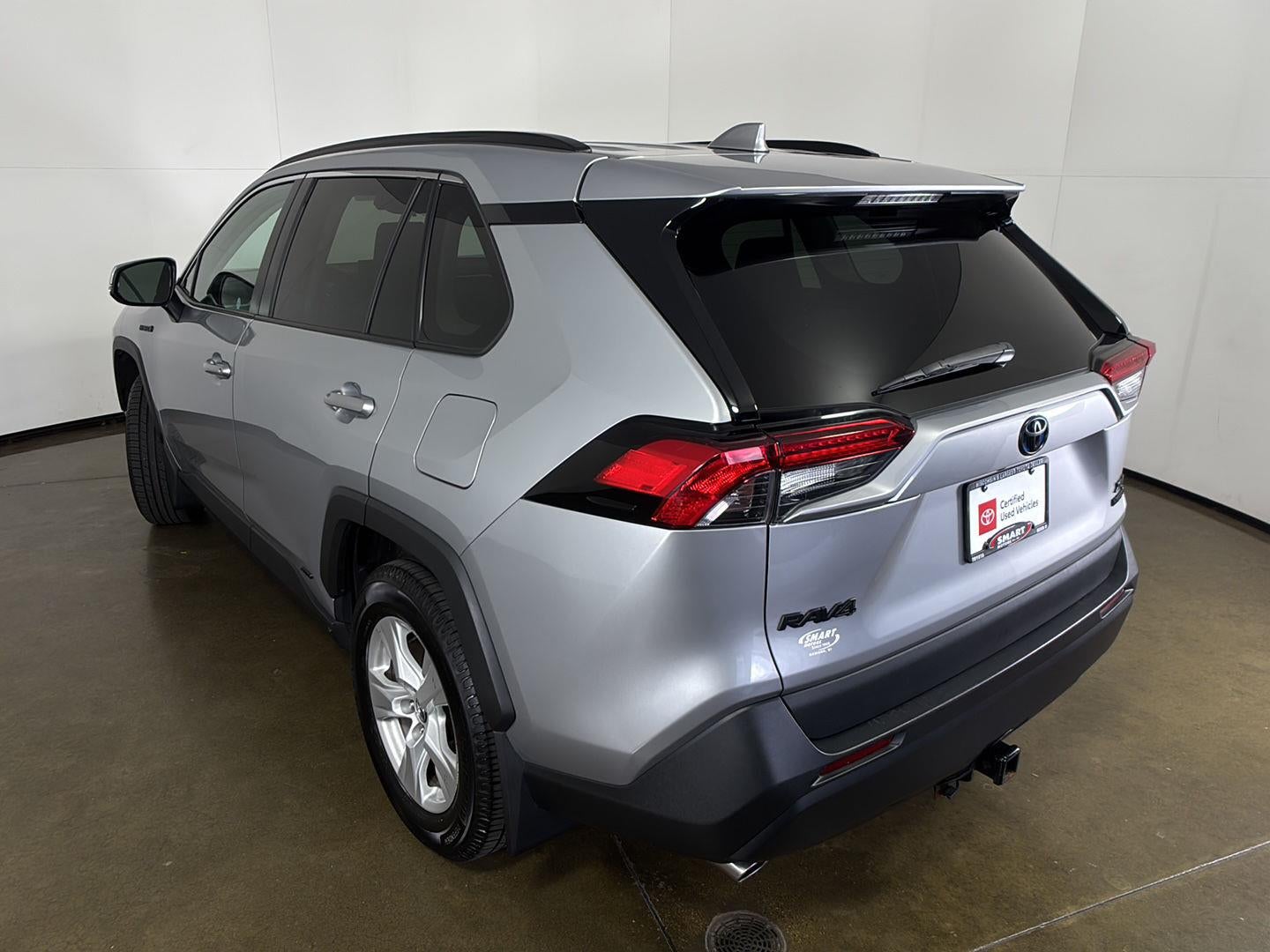 2020 Toyota RAV4 Hybrid XLE