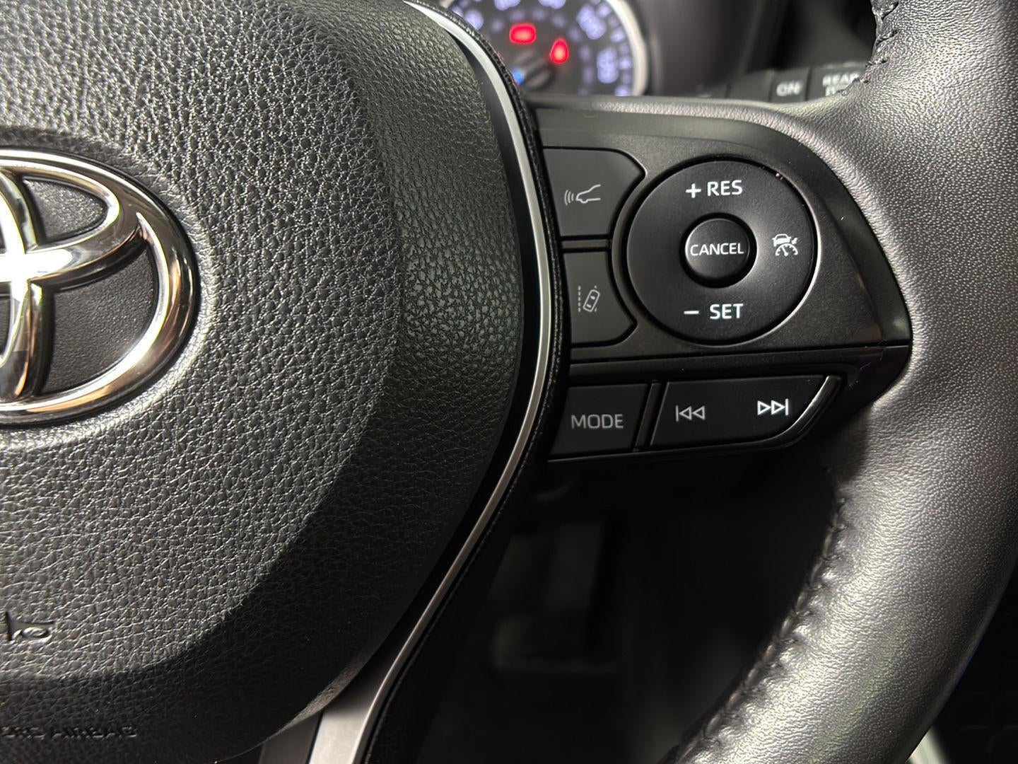 2020 Toyota RAV4 Hybrid XLE