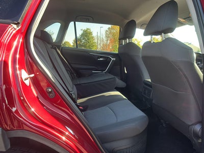 2020 Toyota RAV4 Hybrid XLE