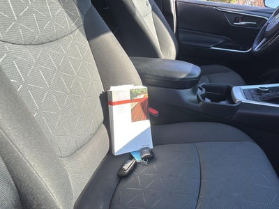 2020 Toyota RAV4 Hybrid XLE