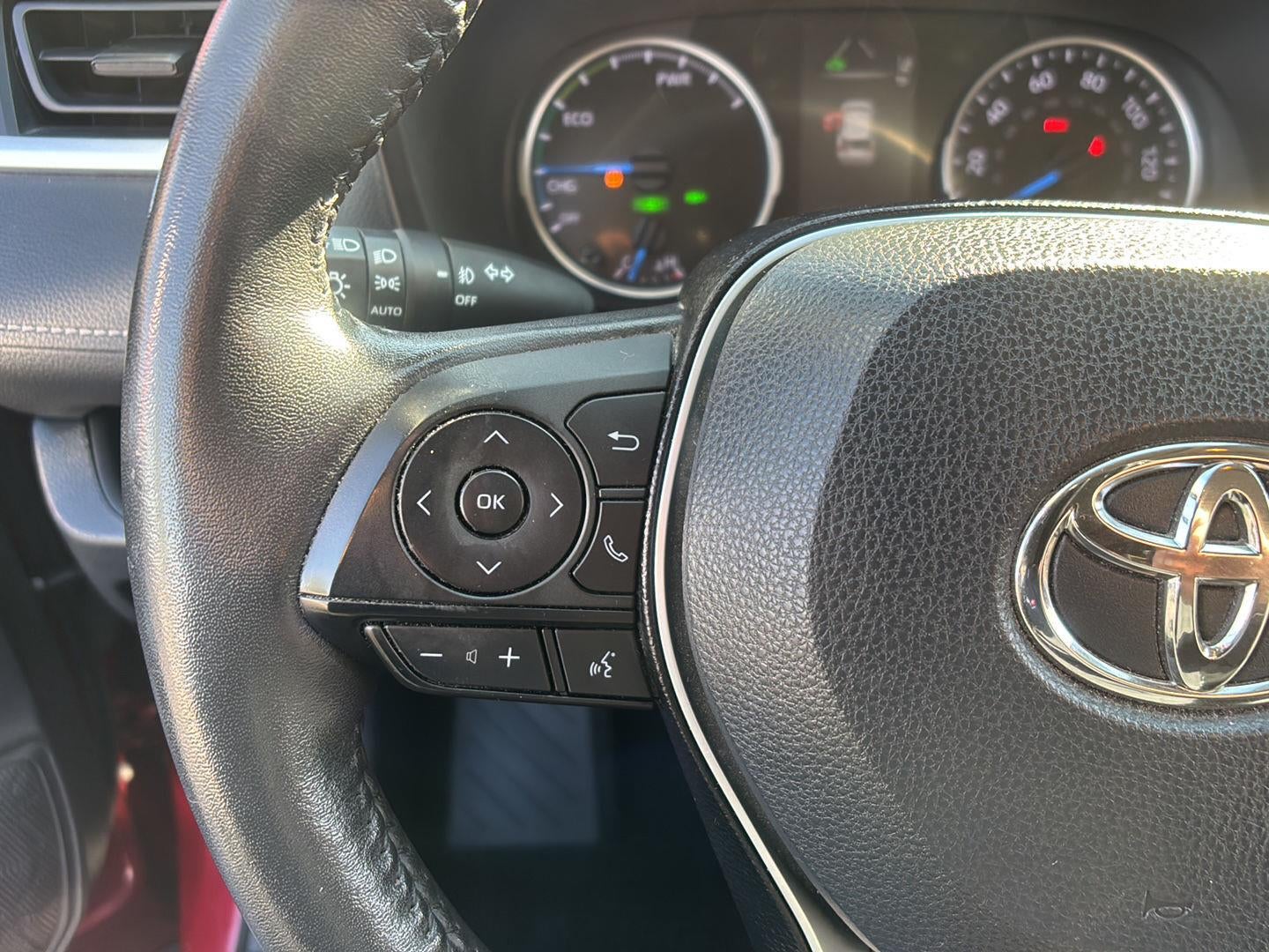 2020 Toyota RAV4 Hybrid XLE