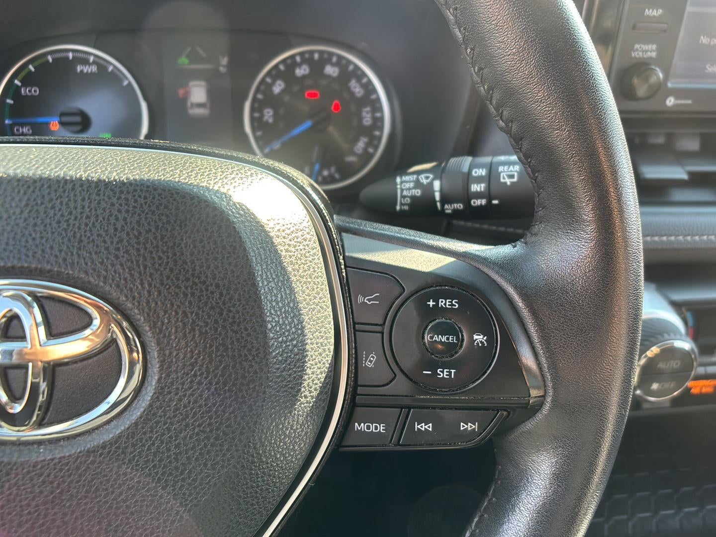 2020 Toyota RAV4 Hybrid XLE
