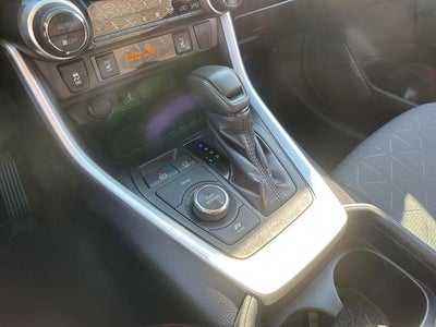 2020 Toyota RAV4 Hybrid XLE