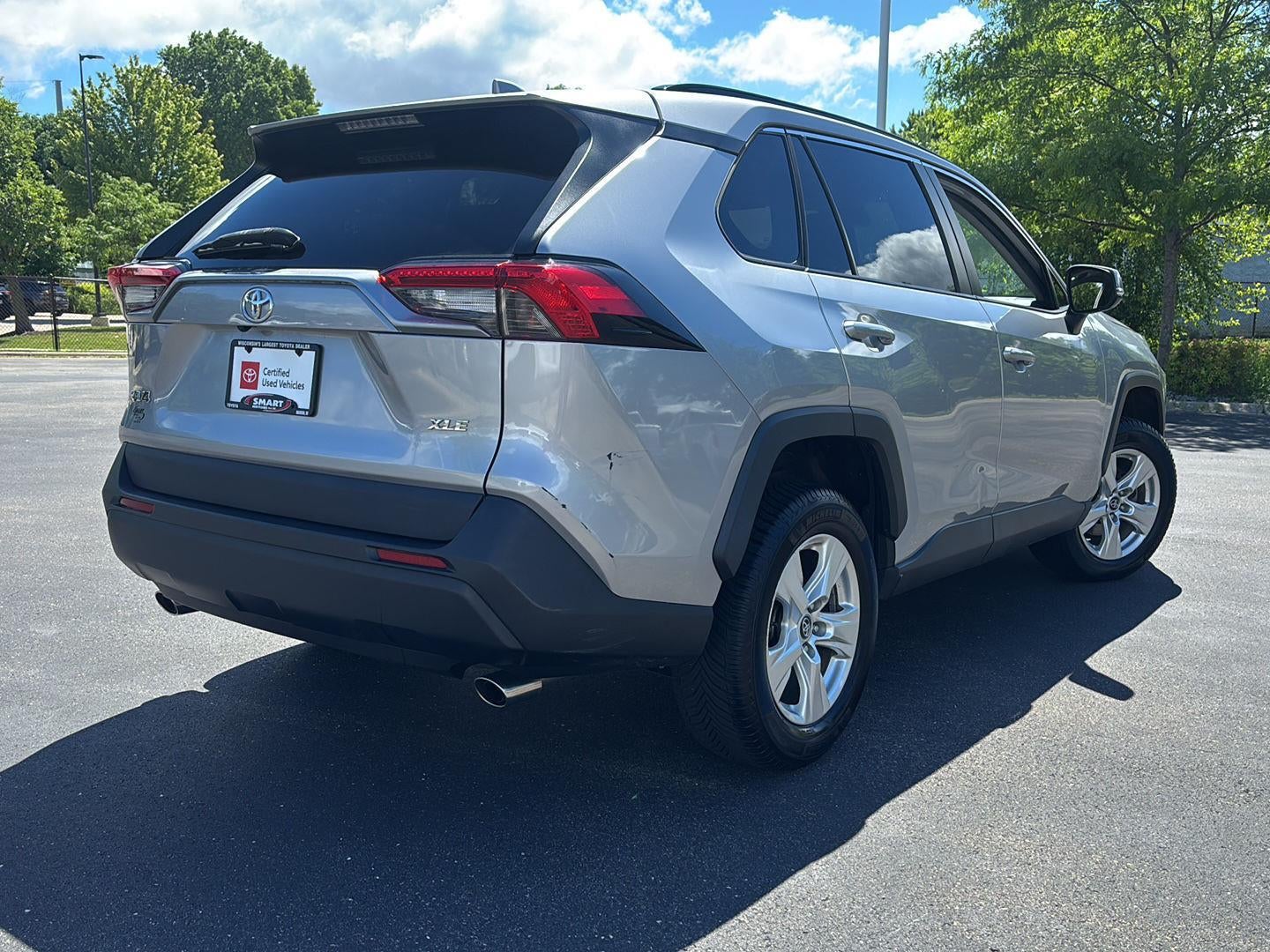 2020 Toyota RAV4 XLE
