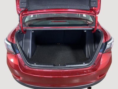 2020 Toyota Yaris Sedan LE