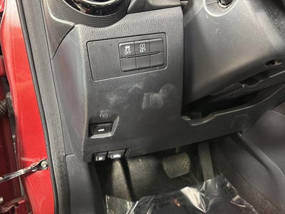 2020 Toyota Yaris Sedan LE