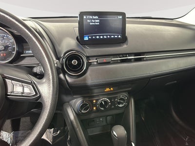 2020 Toyota Yaris Sedan LE