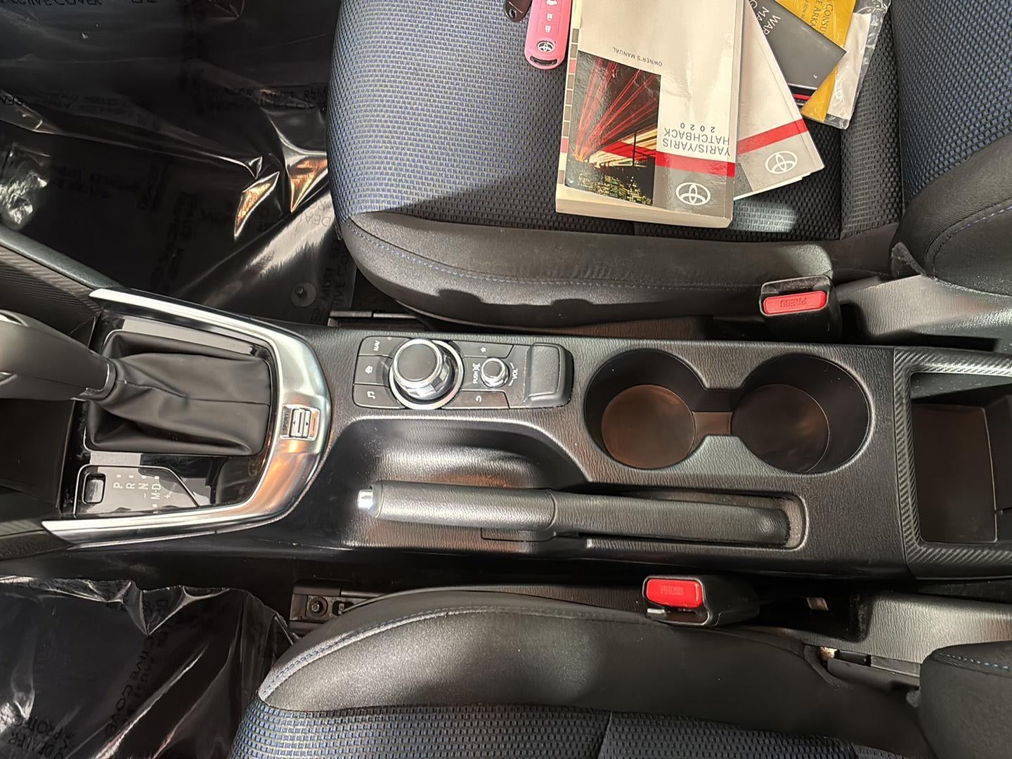 2020 Toyota Yaris Sedan LE