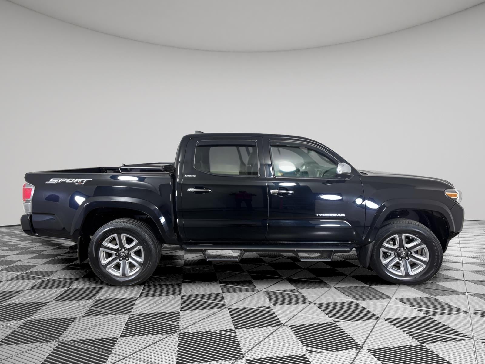 2019 Toyota TACOMA LIMI