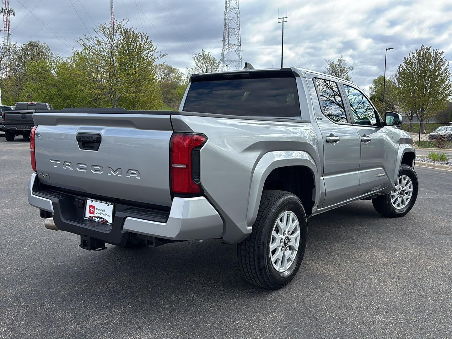 2024 Toyota TACOMA SR5
