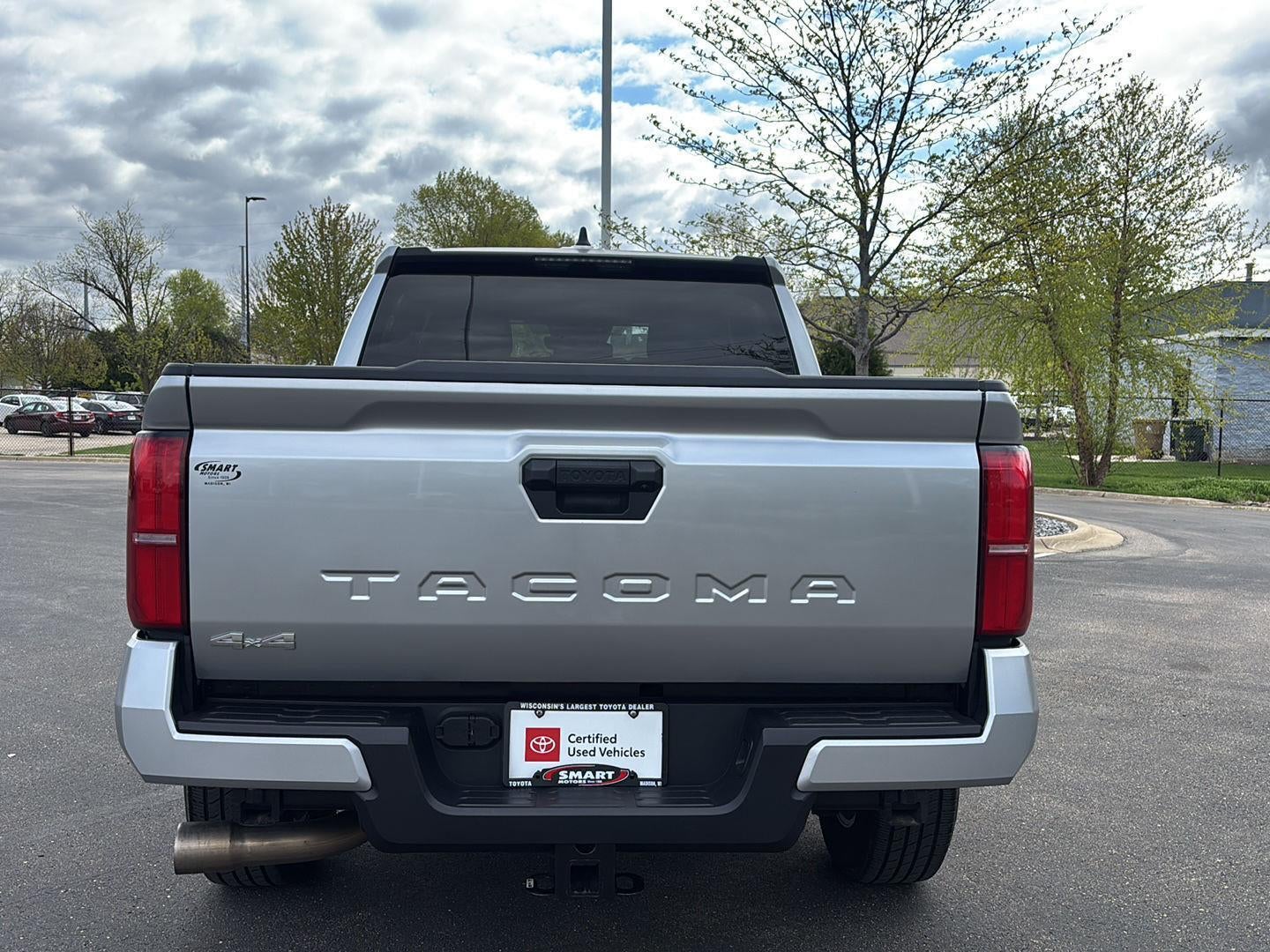 2024 Toyota TACOMA SR5