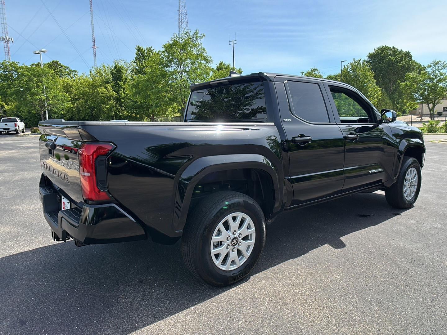 2025 Toyota TACOMA SR5