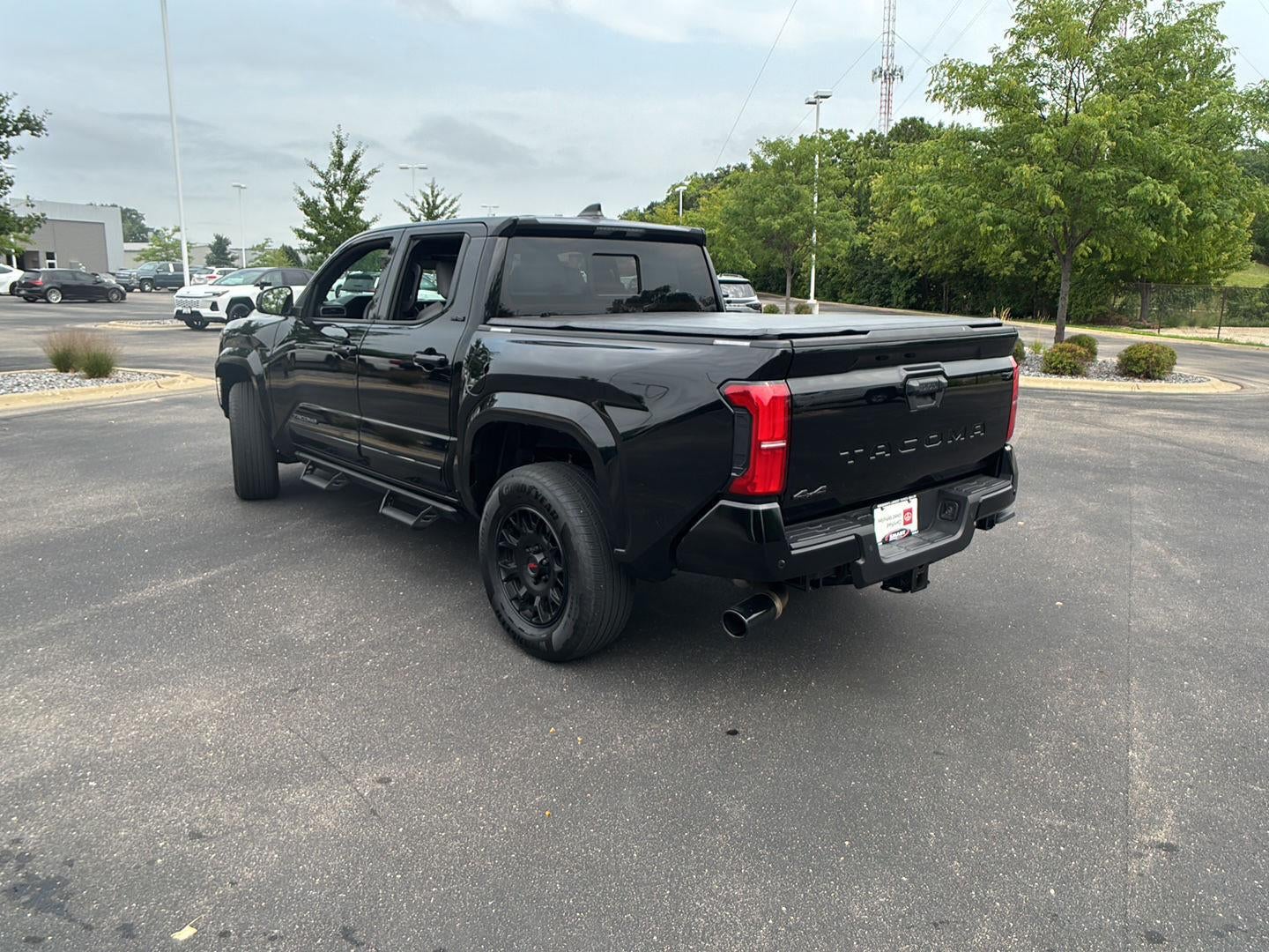 2025 Toyota Tacoma 4WD TRD Sport Double Cab 6' Bed AT (Natl)
