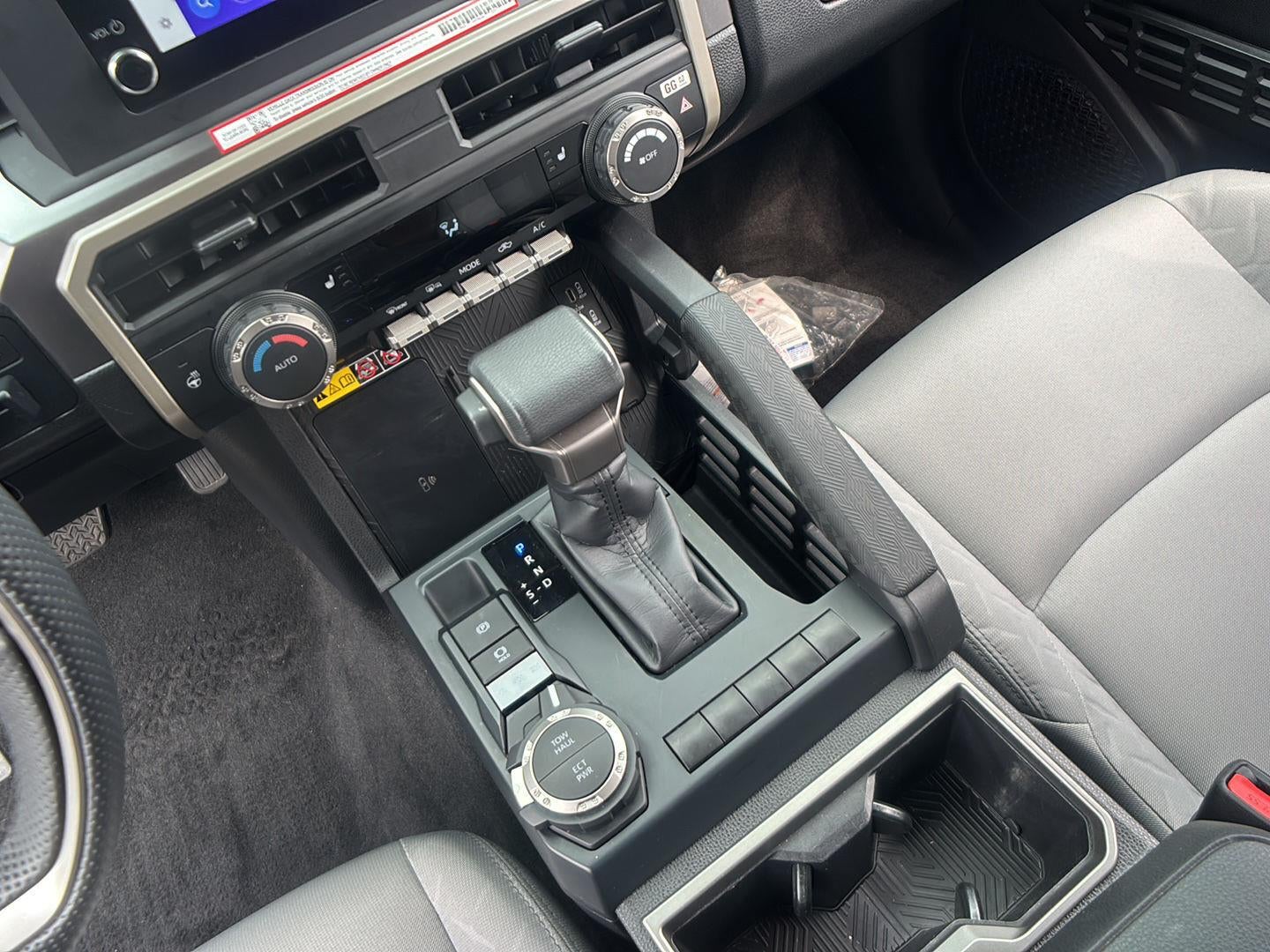 2025 Toyota Tacoma 4WD TRD Sport Double Cab 6' Bed AT (Natl)