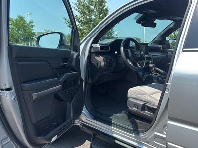 2025 Toyota Tacoma SR5