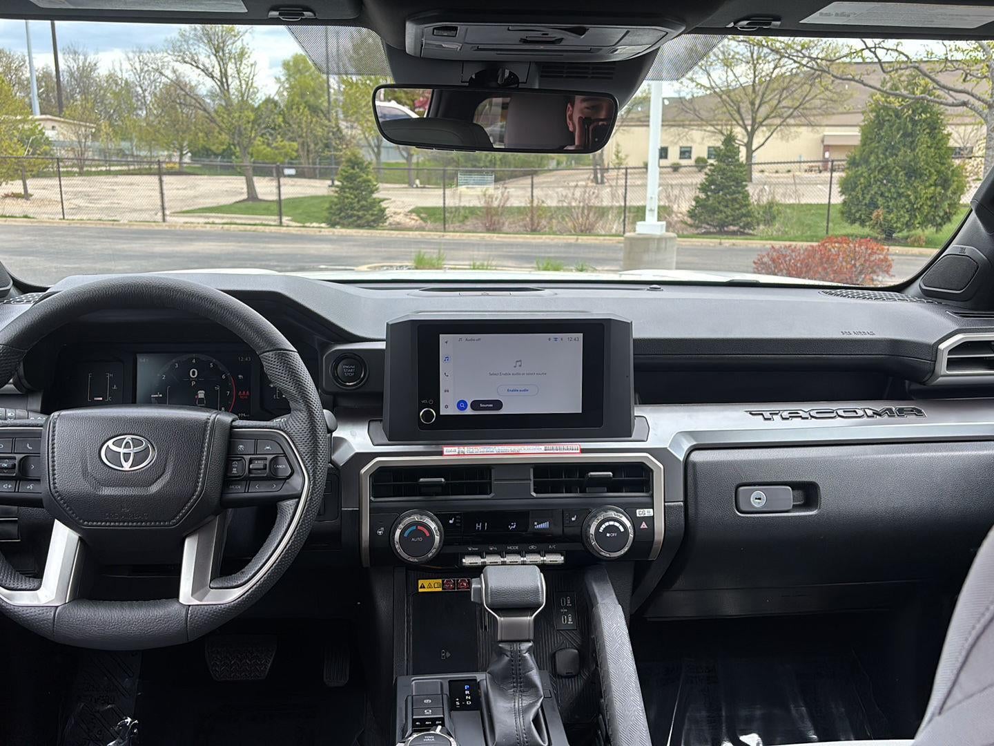 2025 Toyota TACOMA SR5