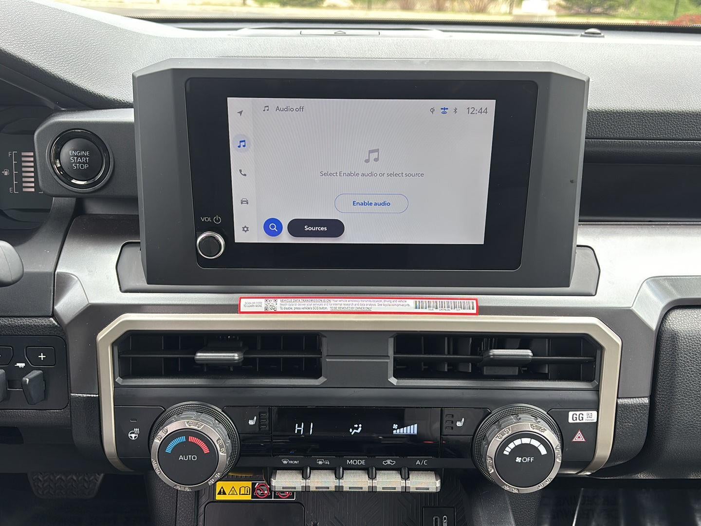 2025 Toyota TACOMA SR5