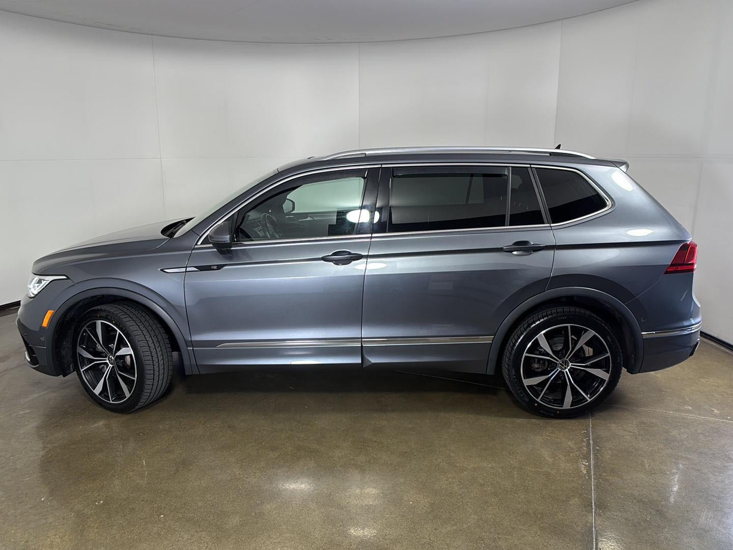2022 Volkswagen Tiguan SEL R-Line