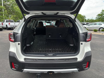 2022 Subaru Outback Touring XT