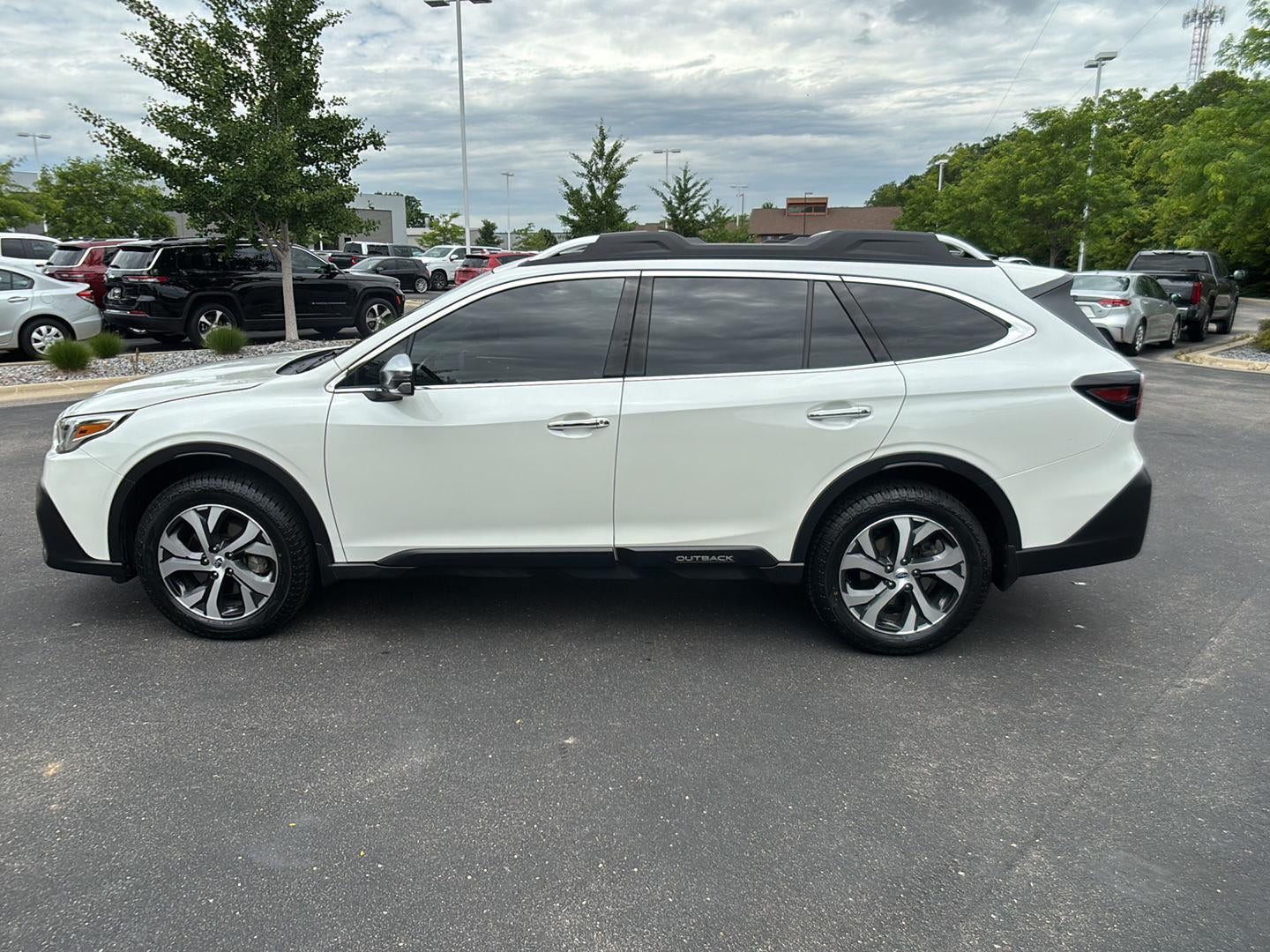 2022 Subaru Outback Touring XT