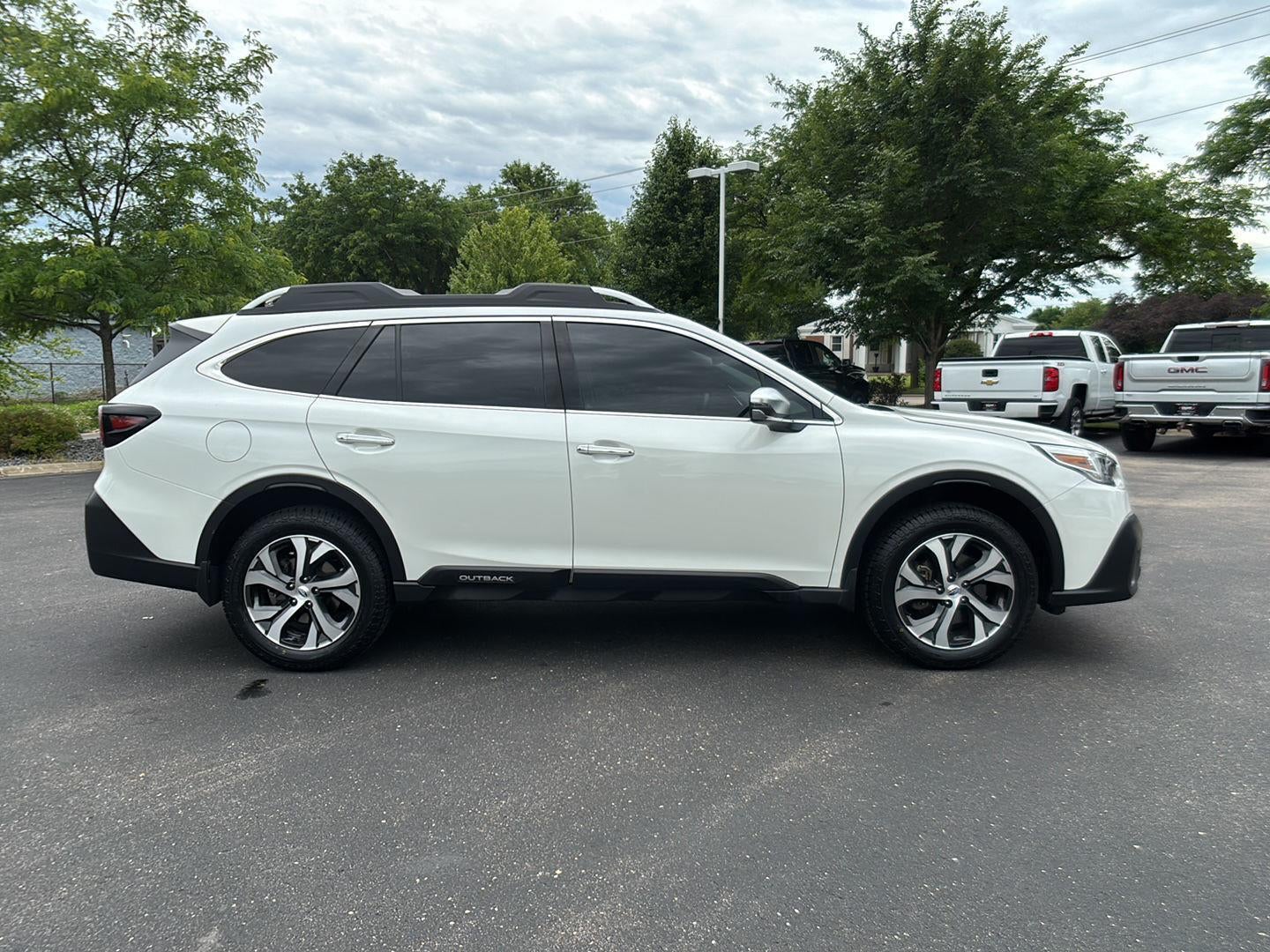 2022 Subaru Outback Touring XT