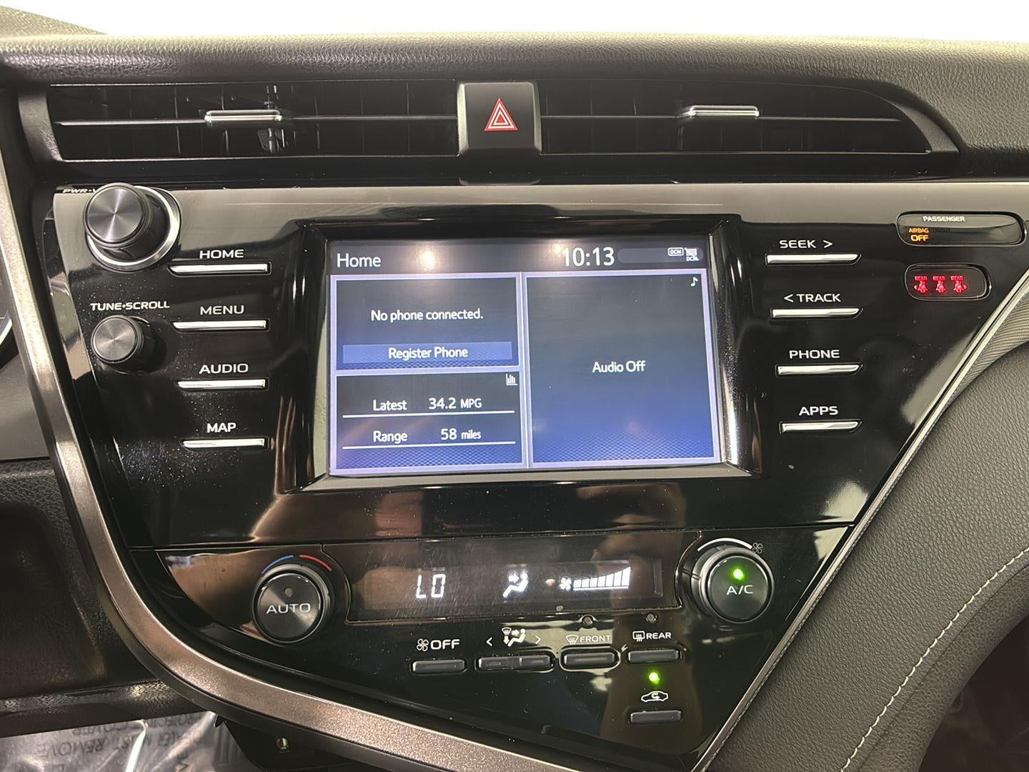 2019 Toyota Camry SE
