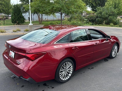 2019 Toyota Avalon Hybrid Limited