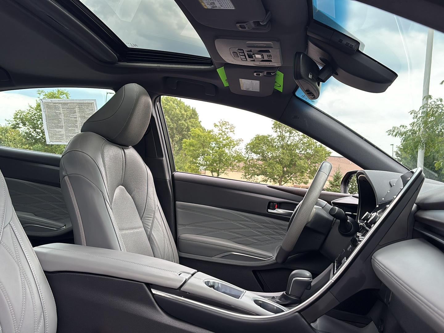 2019 Toyota Avalon Hybrid Limited